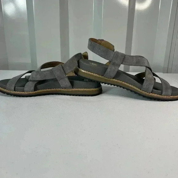 NWB Sofft Fairbrook Women’s Sandal Flats Steel Gray Size 7.5 Summer Comfortable - Picture 8 of 11